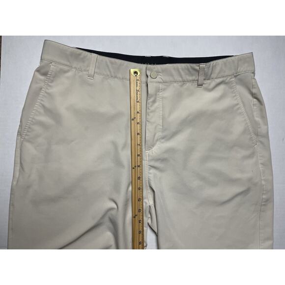 Soybu Shorts Men's Size 38 White Tan Athletic Stretch Golf, Walking, Vacation - Picture 5 of 10